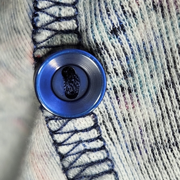 Basic Editions Navy & Multi Notch Neck Layered Look 3/4 Sleeve Top Plus Size 1X - Picture 10 of 10